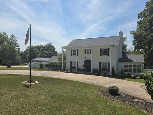 8 Westwood Dr, Harrison, AR, 72601-4841 | Card Image