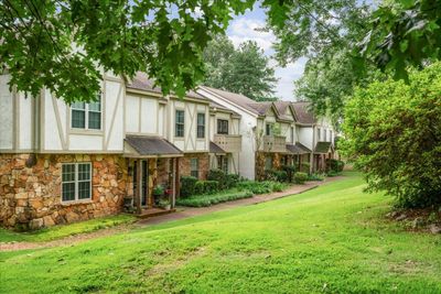 47 - 1941 Innsbruck Dr, Condo with 3 bedrooms, 2 bathrooms and null parking in Germantown TN | Image 2