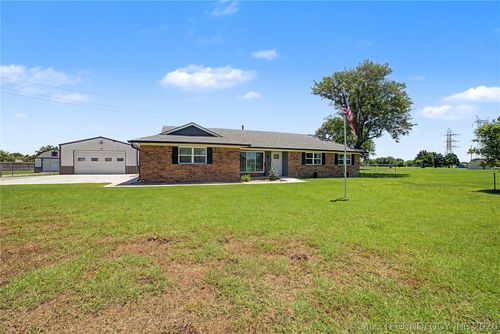 1120 Sequoyah Dr, Oologah, OK, 74053-3311 | Card Image