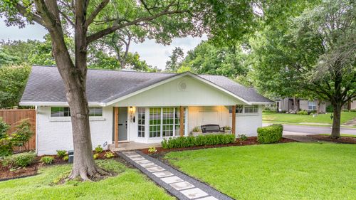 7845 Blackbird Ln, Dallas, TX, 75238-4103 | Card Image