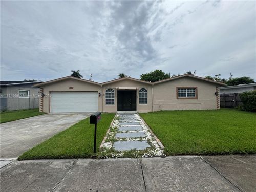 115 Sierra Dr, Miami, FL, 33179-3267 | Card Image