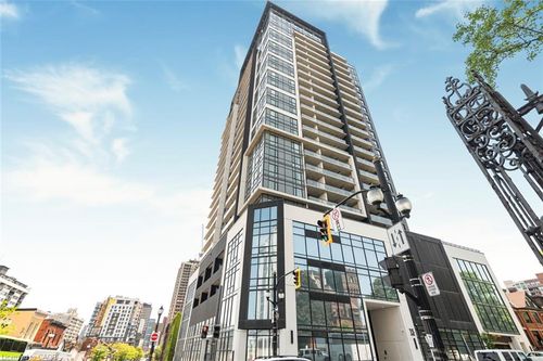 909-15 Queen St S, Hamilton, ON, L8P0C6 | Card Image