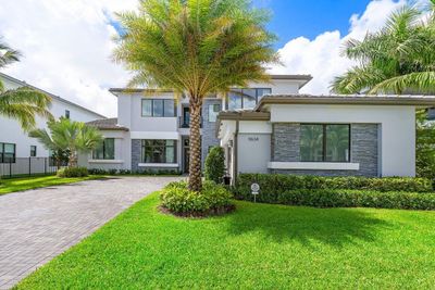 9634 Vescovato Way, House other with 5 bedrooms, 6 bathrooms and null parking in Boca Raton FL | Image 2