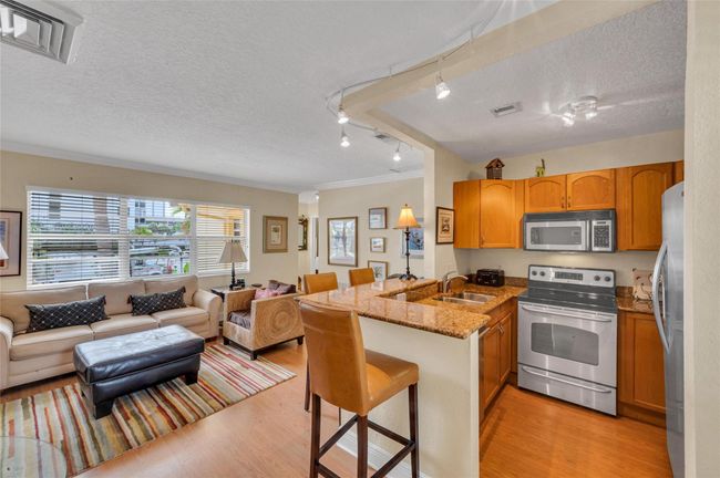 APT-204 - 341 N Birch Rd, Condo with 1 bedrooms, 1 bathrooms and null parking in Fort Lauderdale FL | Image 9
