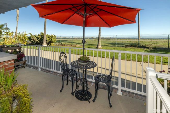 1627 Seal Way, House other with 3 bedrooms, 4 bathrooms and 4 parking in Seal Beach CA | Image 22