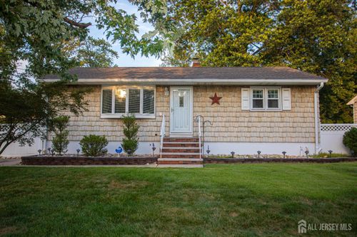 5 Guilfoyle Ter, Sayreville, NJ, 08872-1406 | Card Image