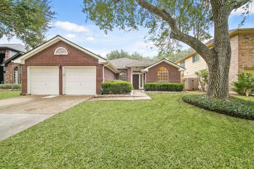 127 Selkirk Dr, Sugar Land, TX, 77479-5142 | Card Image