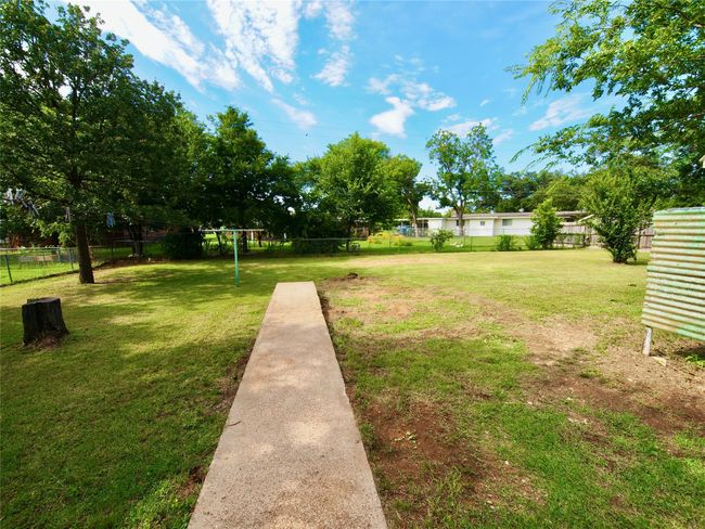 1441 Brazos St, House other with 3 bedrooms, 2 bathrooms and null parking in Graham TX | Image 30