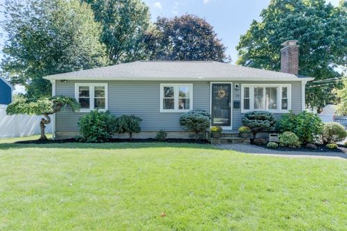 19 Glen Ter, Shrewsbury, MA, 01545-5913 | Card Image