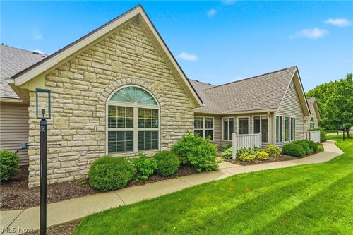 8717 Dublin Ridge Cir Nw, Massillon, OH, 44646-1208 | Card Image