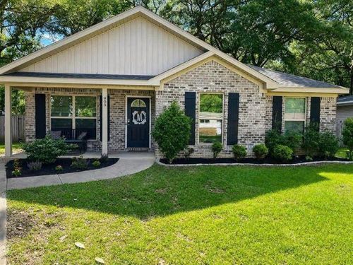 909 Myra St, Saraland, AL, 36571-3540 | Card Image