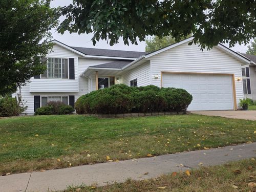 5901 Redbud Ln Nw, Rochester, MN, 55901-4810 | Card Image