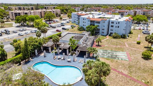 apt-218j-2800 Somerset Dr, Lauderdale Lakes, FL, 33311-9313 | Card Image