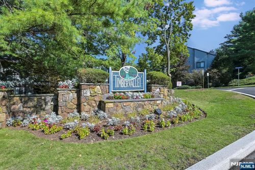 135 Mulberry Rd, Ramsey, NJ, 07446-1149 | Card Image