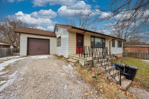 1911 Glenview Rd, Pickering, ON, L1V1W9 | Card Image