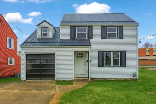 740 Pershing St, Ellwood City, PA, 16117-1474 | Card Image