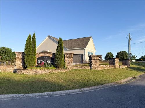 113 Mill Stone Ln Se, Calhoun, GA, 30701-5103 | Card Image