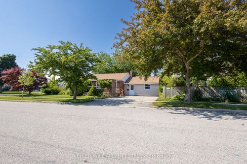 188 Cayley St, Goderich, ON, N7A2A3 | Card Image