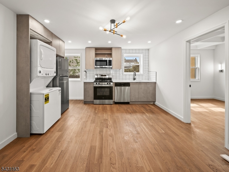 Residential Lease in West Orange Twp. 3