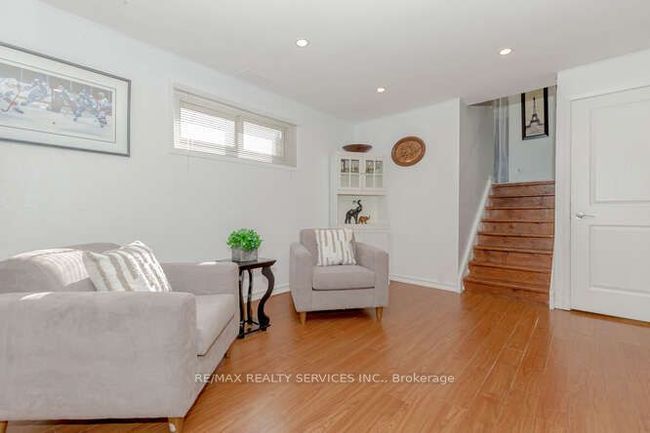 32 Simmons Blvd, House other with 3 bedrooms, 2 bathrooms and 4 parking in Brampton ON | Image 33