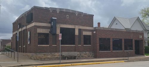 101 S Main St, Garnavillo, IA, 52049-7207 | Card Image