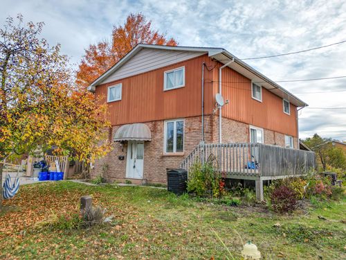 4 Sovereign Dr, North Bay, ON, P1A2X9 | Card Image