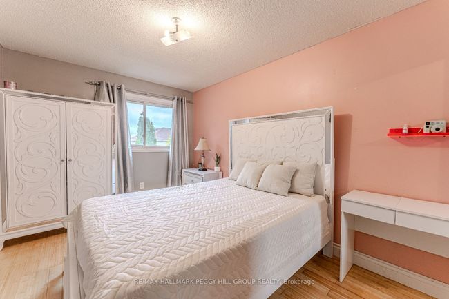 188 Kozlov St, House other with 4 bedrooms, 3 bathrooms and 3 parking in Barrie ON | Image 15