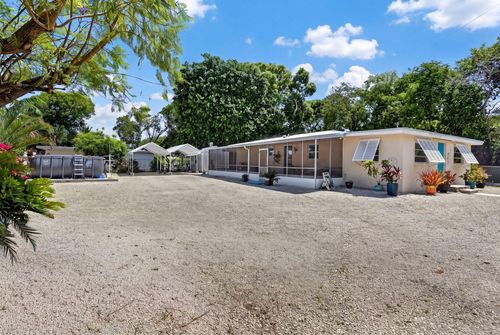 40 Transylvania Ave, Key Largo, FL, 33037-4718 | Card Image