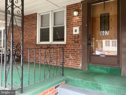 607 Dekalb St, BRIDGEPORT, PA, 19405-1135 | Card Image