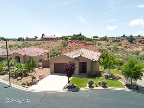 533 N Creek Ridge Cir, Washington, UT, 84780-4913 | Card Image