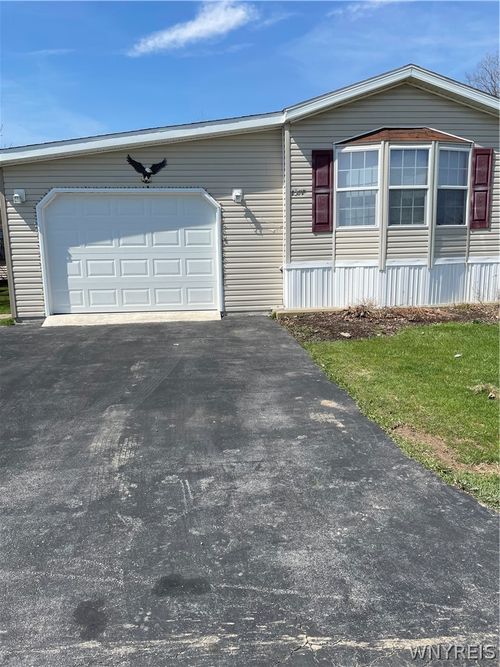 1377 Duchess Lane, Alden, NY, 14004 | Card Image
