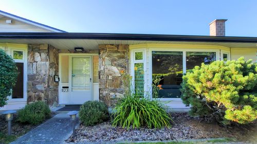 11231 Daniels Rd, Richmond, BC, V6X1M5 | Card Image