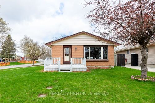 10 Stroud Cres, London, ON, N6E1Z6 | Card Image