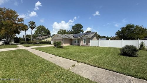 1946 Apopka Dr, Middleburg, FL, 32068-6778 | Card Image