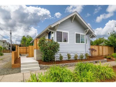 358 W 15 Th Ave, House other with 4 bedrooms, 3 bathrooms and null parking in Eugene OR | Image 1