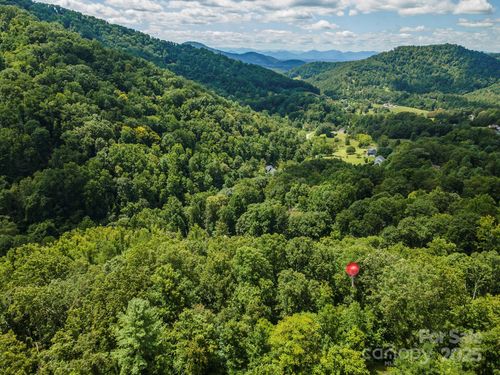 93-72 Applewood Ln, Weaverville, NC, 28787-6209 | Card Image