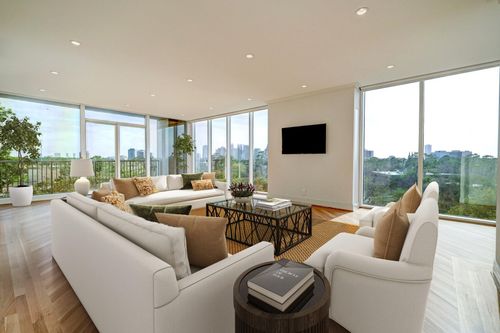 apt-706-121 N Post Oak Ln, Houston, TX, 77024-7711 | Card Image