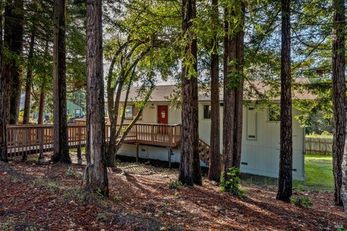 27931 Poppy Dr, Willits, CA, 95490-9066 | Card Image