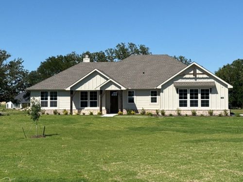 156 Oak Grove Way, Springtown, TX, 76082-0015 | Card Image