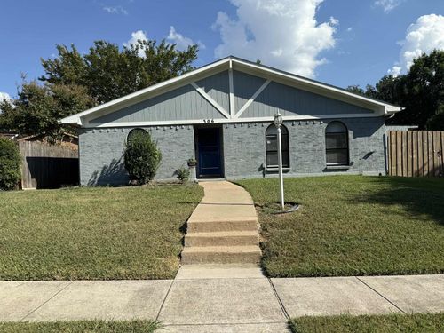 306 Ivy Way, Garland, TX, 75043-3217 | Card Image