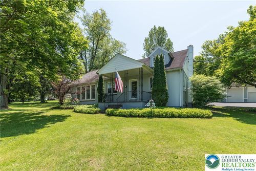 2462 Route 412, HELLERTOWN, PA, 18055-9614 | Card Image