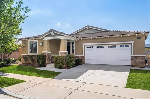 1254 Heritage Dr, Calimesa, CA, 92320 | Card Image