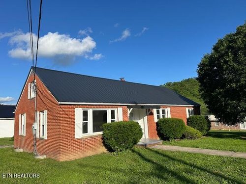156 Beatty Rd, Rose Hill, VA, 24281-8515 | Card Image
