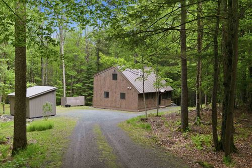 8 Whitetail Rdg, Grantham, NH, 03753-5477 | Card Image