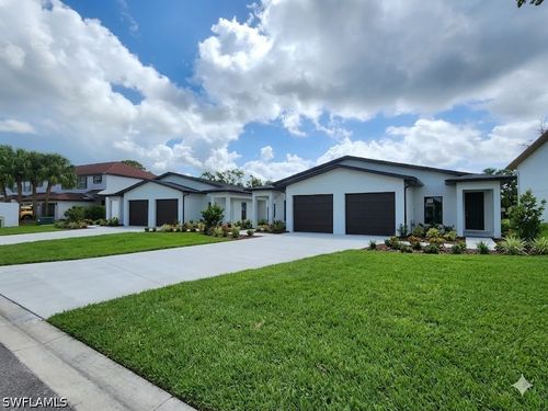 26571 Robin Way, BONITA SPRINGS, FL, 34135-6118 | Card Image