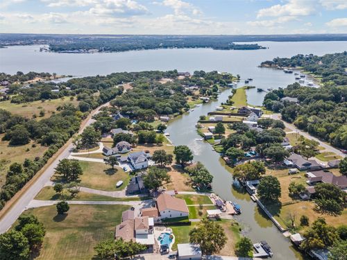 7329 Hickey Rd, Azle, TX, 76020-5611 | Card Image