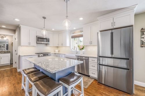 51 Woodside Ave, Rutland, MA, 01543-1484 | Card Image