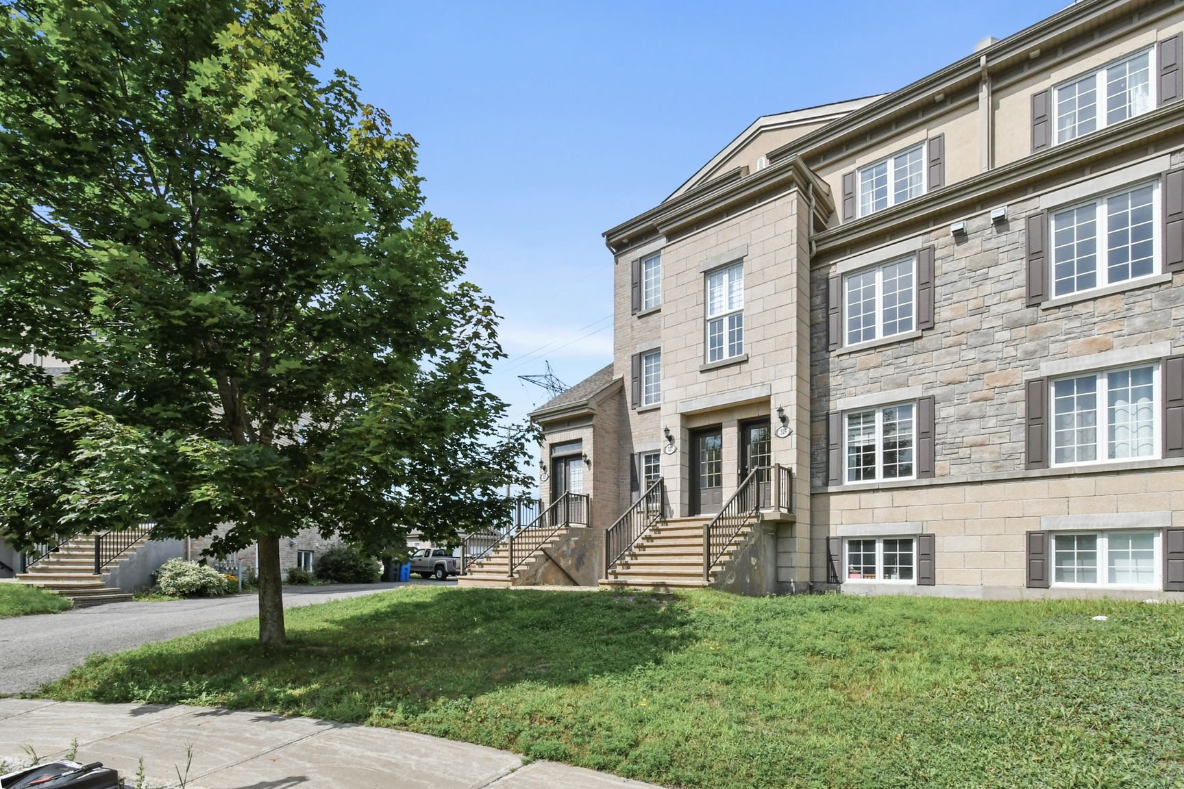 Residential in Mascouche 2