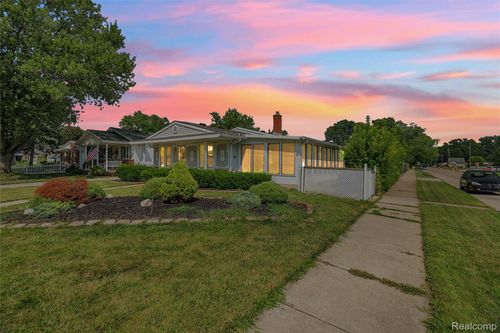4517 Culver St, Dearborn Heights, MI, 48125-3344 | Card Image