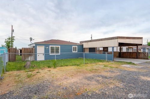 4253 Lincoln Dr Ne, Moses Lake, WA, 98837-3543 | Card Image